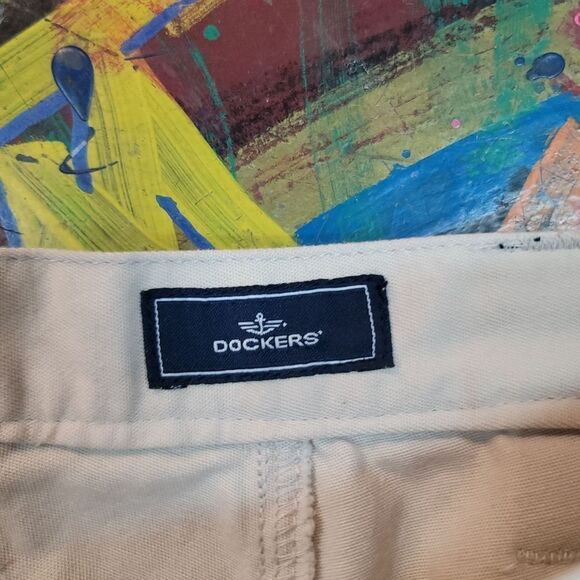 Dockers Khakie Flat Front Cargo Pants, men's 34x30, new with tags, 100% cotton - Picture 4 of 12